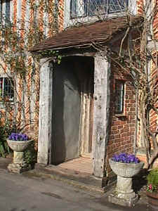 HWPorch303.jpg (87252 bytes)